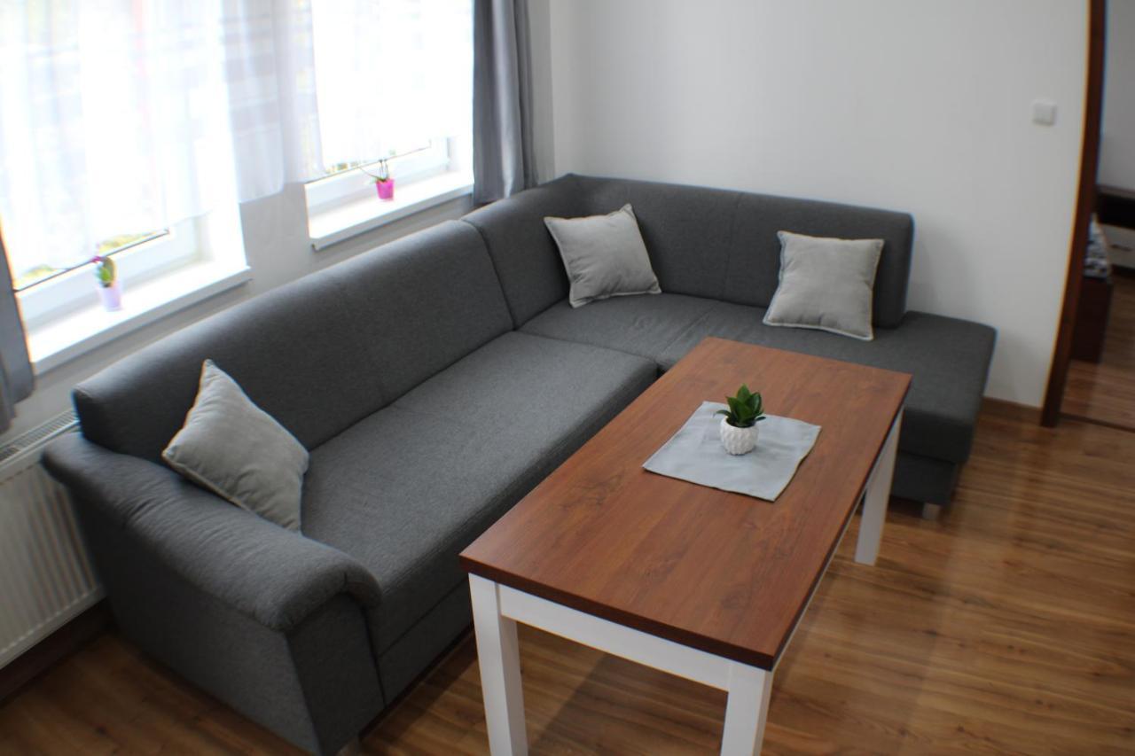 Apartman Kubo Liptovsky Mikulas Exterior photo
